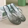 Dropshipping peça única frete grátis chinelos sapatos de cristal femininos leves antiderrapantes sandálias de dedo de verão para senhoras