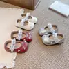 Zapatos Pequeños de Cuero para Niñas 2026 Otoño Nuevo Niños Planos de Suela Suave Poco Profundos Estilo Lolita Zapatos de Princesa Perla para Bebé Niña