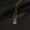 25-26 Nuevo Estilo Pintura al Óleo Francesa Diseño Mariposa Pendientes y Collar, Retro Gama Alta Estilo Hong Kong Pendientes Elegantes para Mujer