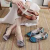 2024 Novos sapatos de tecido estampado estilo chinês cheongsam sapatos elegantes de camada única sapatos bordados estilo retro Old Beijing sapatos femininos estilo étnico