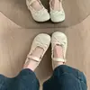 Impresionantes zapatos planos bajos rojos de estilo vintage francés para mujer, nuevo modelo verano 2026, adecuados para combinar con faldas, zapatos Mary Jane