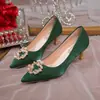 Sitio web independiente transfronterizo zapatos de boda talla grande 2022 nuevo modelo para mujer doble felicidad pedrería poco profundos de tacón alto zapatos de boda verdes