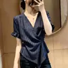 Camisa listrada de manga curta com decote em V, elegante e na moda, novo estilo de verão, chique, rejuvenescedora, modeladora, versátil, top que acintura