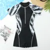 Traje de baño ligeramente grueso para mujer de una pieza, cinco piezas de pantalones, manga media, conservador, para cubrir la barriga, talla grande, trajes de baño para mujer al por mayor