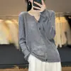 Cárdigan de punto con cuello en V, sencillo, de color liso, para mujer, con hebilla, manga larga, de lana peinada, que favorece la figura delgada, estilo coreano para ir al trabajo, para primavera y verano.