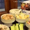 Restaurante de hot pot moderno estilo montanha, louça criativa, pratos com gelo seco para shabu-shabu de carne, travessa comercial de cogumelos e vegetais