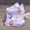 Tênis para Bebê Menina Jardim de Infância Desenho Animado Sapatos de Pai 2026 Primavera e Outono Sapatos Infantis Couro Solado Macio Sapatos Casuais Sapatos para Crianças Pequenas