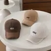 Gorra de béisbol para niños de 3 a 8 años, nuevo estilo otoño e invierno, gorra cálida de felpa para niños, gorra versátil con letras transfronteriza para niñas