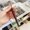 Pincel para Colorete de Color Punto de Lana Cangzhou Pelo Animal Súper Suave Grande Borde Chispeante Sin Bordes Iluminador Ajuste Atmósfera Natural
