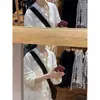 Camisa Blanca Estilo Old Money Francés con Cuello Polo y Bolsillo para Mujer, Chaqueta de Algodón y Lino para Primavera y Verano con Protección Solar, Top de Capa para Viaje