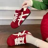 Zapatillas de entrenamiento alemanas retro versátiles de suela gruesa para mujer, zapatillas que aumentan la altura, nuevas zapatillas deportivas casual ligeras súper populares de otoño 2026