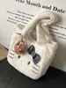 Bolso Tote de Felpa Lindo Transfronterizo de Gran Capacidad 2025 Otoño e Invierno Nuevo Bolso de Hombro Versátil Casual Peludo para Mujer