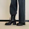 2026 Nuevas Botas Cortas de Moda Estilo Coreano para Mujeres Menudas Cordones Frontales Estilo Británico Botas que Aumentan la Altura Adelgazantes Botas Martin de Mujer
