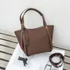 Moda Europea y Americana Transfronteriza Otoño e Invierno Primera Capa Piel de Vaca Bolso de Hombro Único Bolso Elegante para Mujer Bolso Cesta de Viaje Cuero Genuino