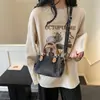 Bolso de Mano de Mezclilla con Diseño de Nicho Bolso Cuadrado Pequeño Nueva Moda Transfronterizo Bolso de Hombro Cruzado Versátil de Gama Alta Retro