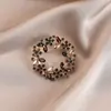 Broche Flor de Cristal Vintage para Mulheres, Estiloso e Elegante, Adequado para Casacos e Cardigãs, Broche Requintado e de Alta Qualidade com uma Vibe Retrô