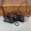 Bolso de axila de nicho con lazo estilo coreano, bolso cuadrado pequeño de moda, bolso cruzado versátil de moda Otoño 2026, bolso para el trabajo