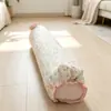 Almofada Rolo Listrada de Gaze de Algodão Puro Camada Dupla Orelha de Coelho Renda Almofada Cilíndrica Almofada para Dormir de Lado Almofada para Prender as Pernas Almofada de Encosto de Sofá Almofada de Cabeceira