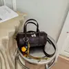 Bolso de Mano Pequeño de Alta Gama Transfronterizo para Mujer Nuevo Estilo Retro Boston Bag Estilo Coreano para Viajar Bolso de Hombro Único Cruzado