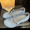 Zapatos de Mamá, Nuevos Zapatos de Estilo Chino Dinastía Han para Mujer, Zapatos Bordados de Estilo Étnico, Zapatos Planos Cómodos de Estilo Antiguo para Mediana Edad y Personas Mayores