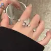 Anel Colorido de Zircônia Light Luxury para Mulheres, Estilo Minimalista, Moderno e de Alto Padrão, Anel Ajustável para Dedo Indicador, Anel de Nicho de Alto Padrão