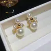 Pendientes de Plata Recubiertos de Oro Real de 14K con Aguja de Plata, Circonita y Perla, Pendientes Elegantes y Versátiles, Lujo Accesible y Pendientes de Alta Gama para Mujer