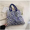 Bolsa con Estampado de Letras para Mujer, Bolso Tote de Gran Capacidad, Bolso de Hombro Simple Versátil, Bolso Tejido de Punto Novedoso Estilo Coreano, Transfronterizo