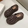 Chinelos Fechados Estilo Coreano para Mulheres, Slip-on, Sola Grossa, 2026, Bico Redondo, Pessoa Preguiçosa, Meio do Outono, Chinelos Retro de Bolinhas, Atacado