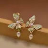 Aretes de Mariposa Rosa Verde Esmaltados con Perlas para Mujer, Retro Elegantes, Aretes Asimétricos, Aretes Frescos de Nicho Pintura al Óleo, Ligeros