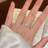 Anillo de Hilo de Pescar Transparente Brillante de Circonita Simple y Exquisito Estilo Coreano para Mujer, Anillo de Dedo Índice de Gama Alta, Anillo de Moda
