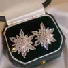 Brilhantes Zircônia Folha Verde Brincos Versátil Argola de Orelha Luxo Leve Alta Moda Elegantes Brincos 2023 Nova Moda