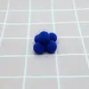 Paquete pequeño en stock Bola de pelo de alta elasticidad Bola pequeña de pelo de poliéster Bola de felpa colorida Bola de pelo hecha a mano accesorio de bola de pelusa para DIY