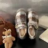 Sapatos de Neve de Algodão Quente com Veludo e Solado Grosso para Mulheres 2026 Novo Estilo Inverno Versátil Salto Escondido Solado Macio Sapatos de Pelo Espessado