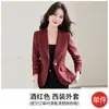 Outono/Inverno 2026 Novo Estilo Blazer Borgonha de Manga Longa com Gola Pequena para Mulheres, Moda Casual Profissional Transfronteiriça, Elegante e na Moda