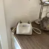 Bolsa de Mão Tipo Balde Simples e Versátil para Mulheres, Nova Moda 2026 Bolsa de Ombro de Luxo, Bolsa Transversal Grande Capacidade para o Dia a Dia