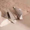 Brincos de Prata Europeus e Americanos Cruzados Moda Diamante Bambu Curvos Brincos Simples Elegantes Brincos de Nicho de Alta Qualidade para Mulheres