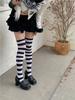 Calcetines de Muslo Rayados Anchos Estilo Japonés para Niña Rayados Milenial Dulce Fresco Spice Girls Medias Altas Calcetines Altos para Niña cos Anime