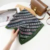 Lenço de Seda Lenço Quadrado Pequeno 2025 Veludo Verde Lenço de Pônei Lenço Personalizado Roupas Elegantes Combinando Camisa Lenço