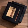 Caja de Madera Maciza para Bolígrafos Caja de Regalo Lujo Ligero Nogal Almacenamiento Estilo Nacional Adornos de Madera para Regalo a Ancianos Logotipo Impreso Personalizado