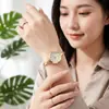Gedi Nuevo Reloj Sencillo Dorado y Blanco con Pulsera para Mujer Resistente al Agua Elegante Versátil para el Trabajo y el Viaje Diario Reloj de Cuarzo