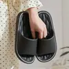 Verano Nuevo EVA Suela Suave Hogar Interior Baño Pantuflas Mujeres Venta al por Mayor Puesto Callejero Ducha Transfronterizos Sandalias Hombres