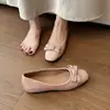 Zapatos Planos de Mujer Estilo Francés 2026 con Lazo de Charol, Punta Cuadrada Baja, Suela Suave, Zapatos Mary Jane, Versátiles para el Trabajo