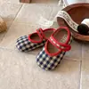 Zapatos infantiles de primavera y otoño con estampado de cuadros estilo pastoral, zapatos de princesa para niñas pequeñas, zapatos de bebé de corte bajo con suela blanda