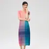 Calidad Contrarreloj 25 Verano Nuevo Cuello Redondo Estampado a Cuadros Vestido Plisado Suelto Adelgazante Elegante