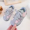 Zapatos retro Forrest Gump para niñas, nueva colección otoño 2026, nuevos zapatos deportivos para niños, zapatillas de entrenamiento alemanas casuales y versátiles con cordones