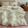 Conjunto de Roupa de Cama de Gaze Dupla Classe A com Quatro Peças, Nova Capa de Edredom Bordada, Lençol de Cima, Capa de Edredom, Conjunto de Três Peças Estilo Dormitório Estudantil