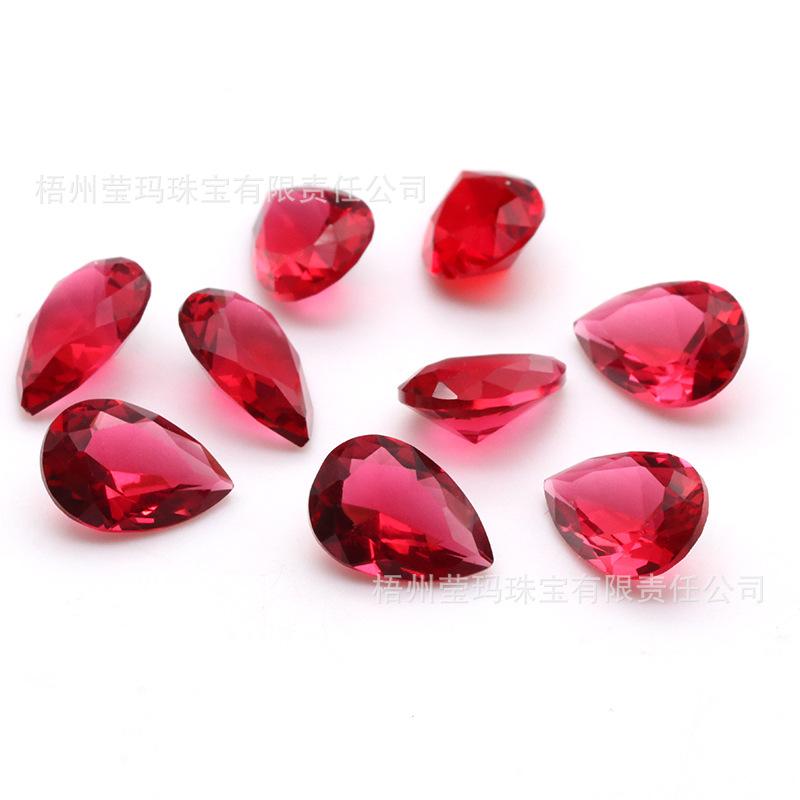 梨形玫红玻玻璃