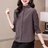 Camisa de terciopelo cepillado con cuello semi-alto para mujer, nuevo abrigo corto de otoño e invierno para mujeres petite, top bordado vintage para madres