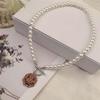 Estilo Europeo y Americano Minimalista Personalidad Cara Sonriente de Cristal Hebilla de Perla Ot Cadena Corta para Clavícula de Temperamento Japonés y Coreano para Mujeres Versátil