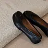 En stock~Zapatos de Mujer Mary Jane de Punta Dividida para Cerdo Negro Verano Nuevo 2026 Piel Genuina Suaves de Suela Plana Zapatos de Abuela